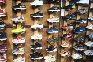 kedai kasut di Kampar, Malaysia