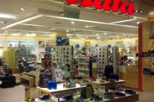 kedai kasut di Rawang, Malaysia